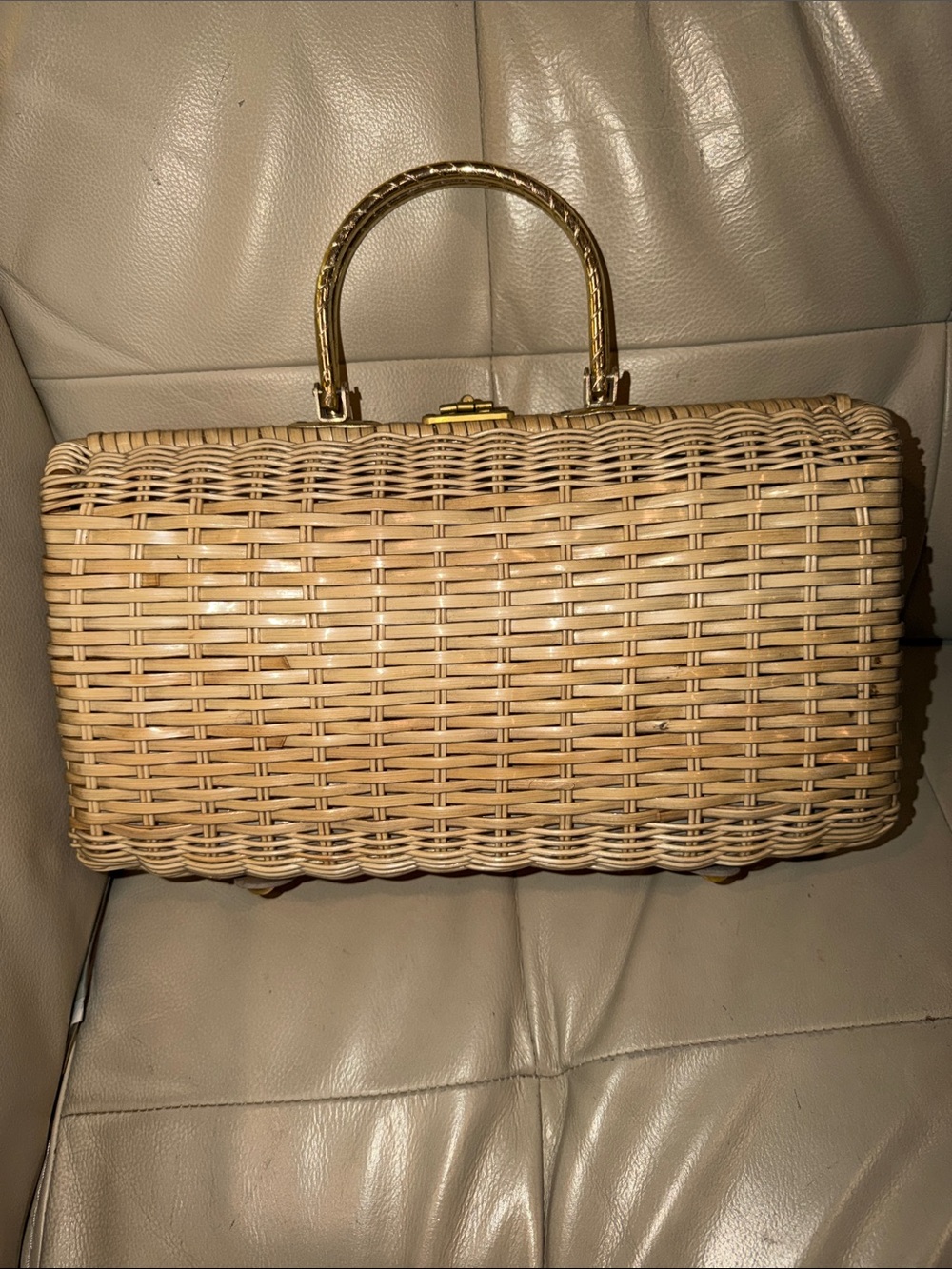 VINTAGE Woven Straw Top-Handle Bag in Natural